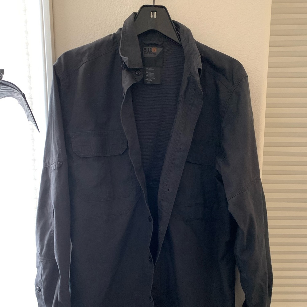 5.11 dark blue like new long sleeve shirt size small